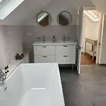 Oda ve Kahvaltı Le Moulin Bleu 3*