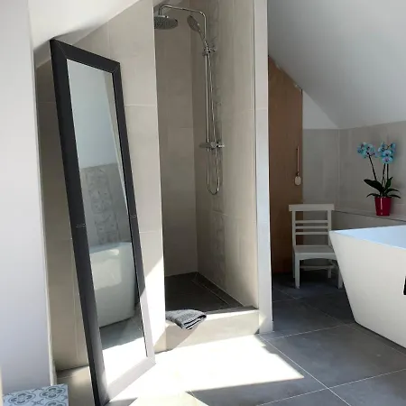 Le Moulin Bleu Bed & Breakfast
