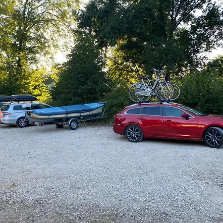 Le Moulin Bleu Bed and breakfast