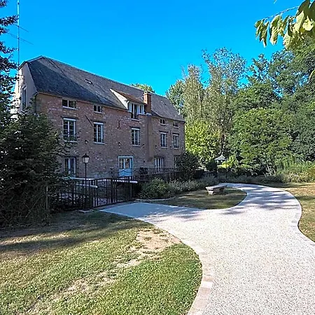 Le Moulin Bleu 住宿加早餐酒店
