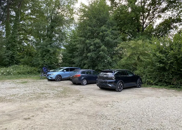 Le Moulin Bleu Nocleg ze śniadaniem 3*