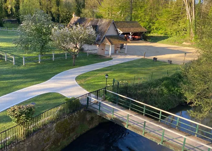 Nocleg ze śniadaniem Le Moulin Bleu 3*